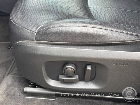 Used 2019 Land Rover Range Rover Evoque SE image 21
