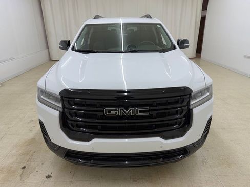 Used 2023 GMC Acadia SLE w/ Driver Convenience Package image 9