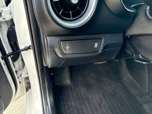 Used 2022 Kia Forte LXS FWD image 22