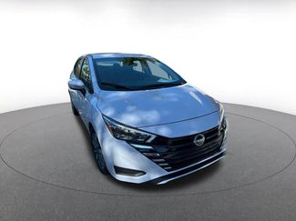 Used 2025 Nissan Versa SV video 2