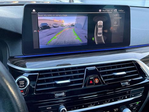 Used 2021 BMW 530i xDrive w/ Convenience Package image 14