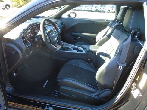 Used 2023 Dodge Challenger SRT Hellcat image 8