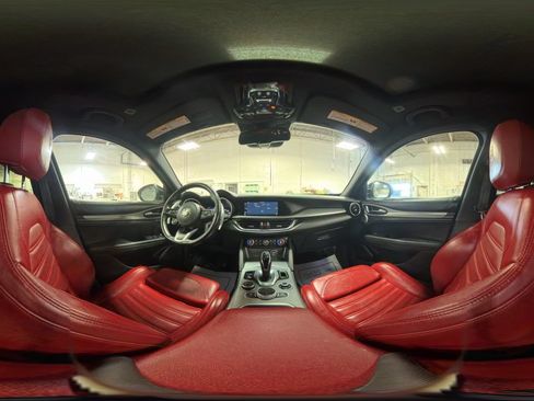 Used 2022 Alfa Romeo Stelvio Veloce AWD/4WD image 47