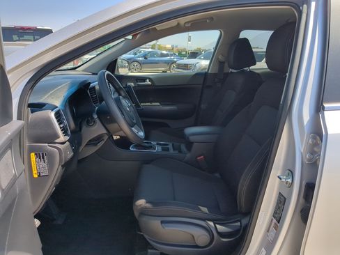 Used 2021 Kia Sportage LX AWD/4WD image 23