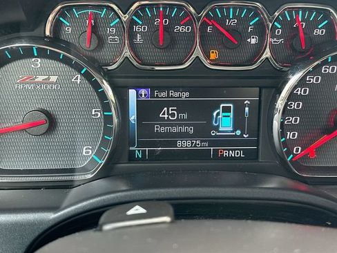 Used 2018 Chevrolet Silverado 1500 LT w/ LPO, Black Pack AWD/4WD image 11