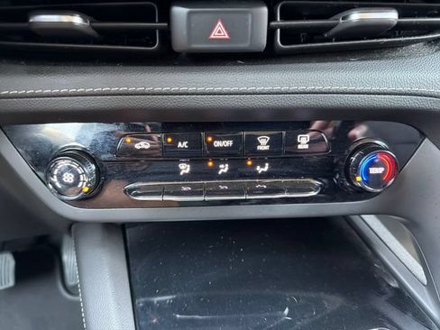 Used 2023 Buick Envision Preferred FWD image 14