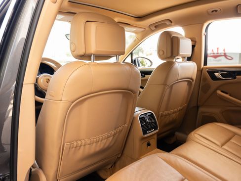 Used 2016 Porsche Macan S image 30