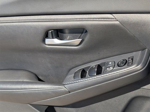 Certified 2025 Nissan Sentra SV w/ All-Weather Package image 24