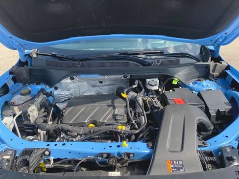 Used 2024 Chevrolet Trax RS w/ Driver Confidence Package FWD image 27