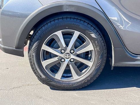 Used 2018 Toyota Prius C Four FWD image 11