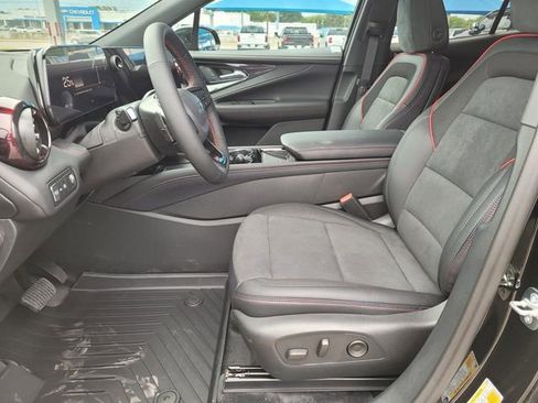 New 2025 Chevrolet Blazer EV RS image 9