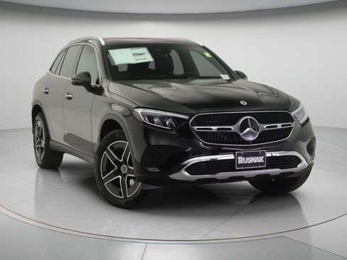 New 2027 Mercedes-Benz GLC 300 image 1