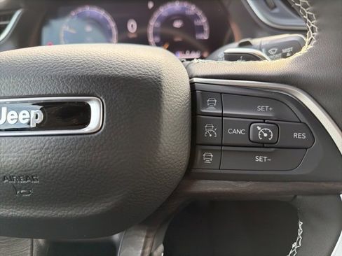 New 2025 Jeep Grand Cherokee Limited image 17