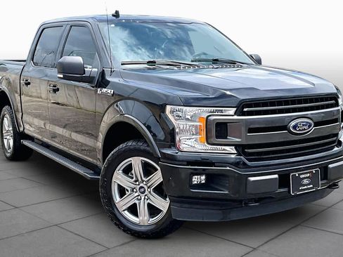Used 2018 Ford F150 XLT w/ Equipment Group 302A Luxury AWD/4WD image 5