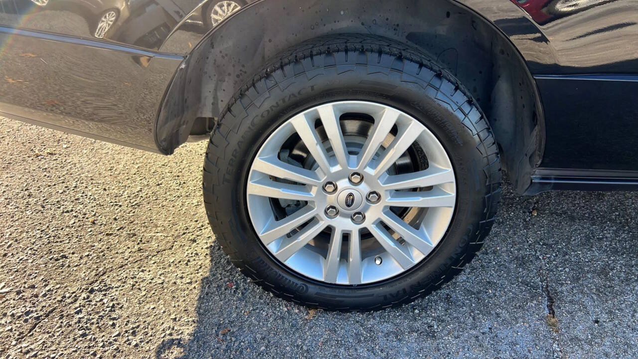 Used 2011 Land Rover Range Rover HSE AWD/4WD image 26