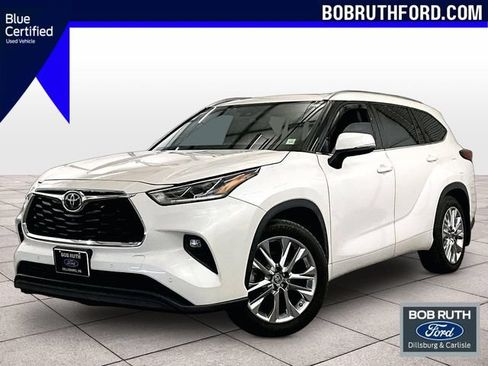 Used 2021 Toyota Highlander Limited AWD/4WD image 1