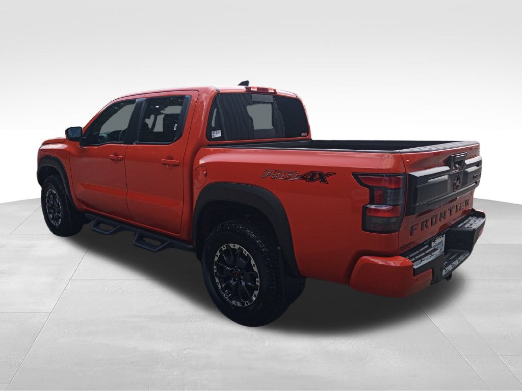 Used 2025 Nissan Frontier PRO-4X w/ Black Accent Package AWD/4WD image 4