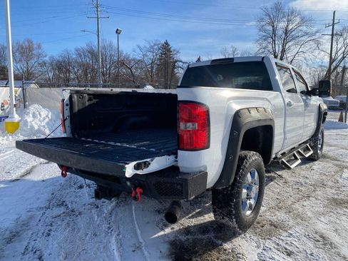 Used 2016 GMC Sierra 2500 SLE w/ SLE Preferred Package image 5