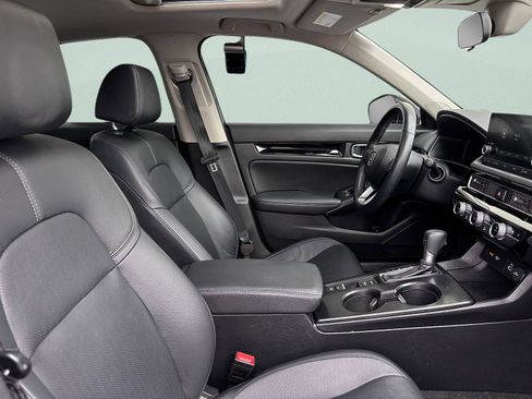 Certified 2024 Honda Civic EX-L image 34