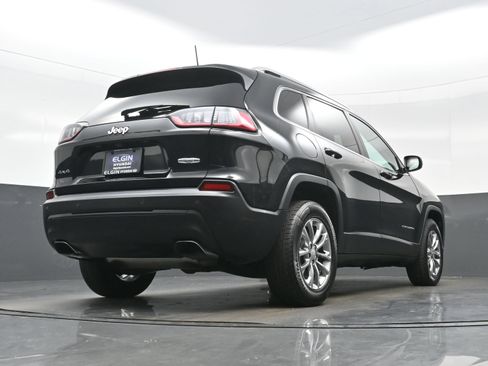 Used 2021 Jeep Cherokee Latitude Lux w/ Comfort/Convenience Group AWD/4WD image 28