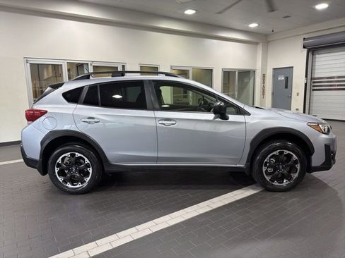 Used 2023 Subaru Crosstrek 2.0i AWD/4WD image 6