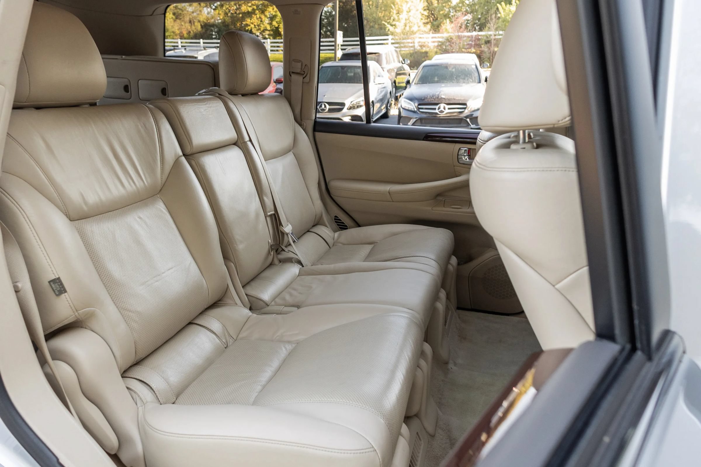 Used 2013 Lexus LX 570 4WD image 35
