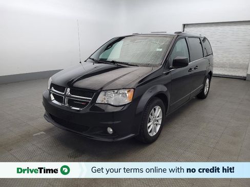 Used 2020 Dodge Grand Caravan SXT image 1