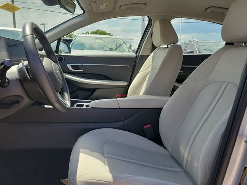 Used 2025 Hyundai Sonata SEL FWD image 16