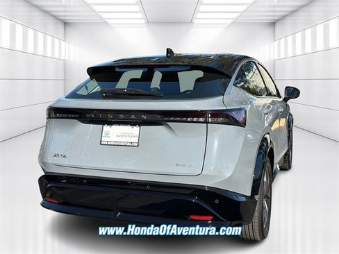 Used 2024 Nissan Ariya FWD image 3