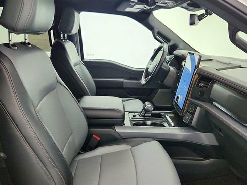 Used 2022 Ford F150 Lightning Lariat image 24