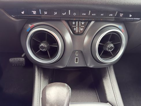 Certified 2020 Chevrolet Blazer LT AWD/4WD image 20