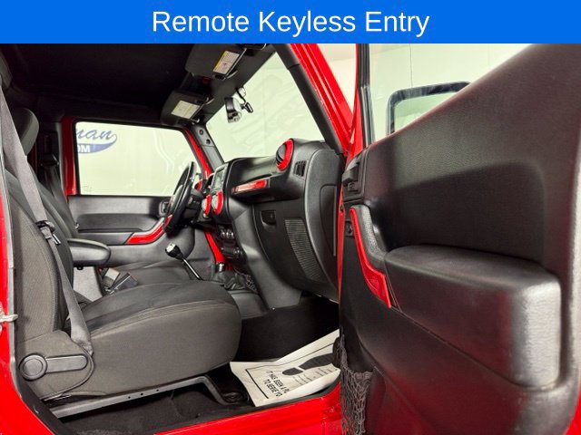 Used 2016 Jeep Wrangler Unlimited Sport AWD/4WD image 15