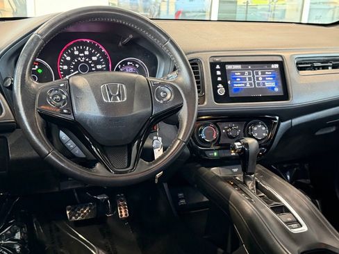 Used 2021 Honda HR-V Sport image 29