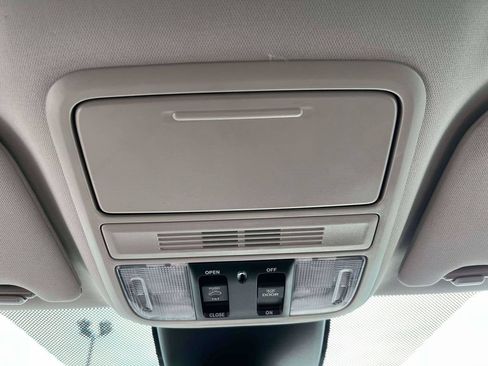 Used 2025 Honda Odyssey EX-L image 23