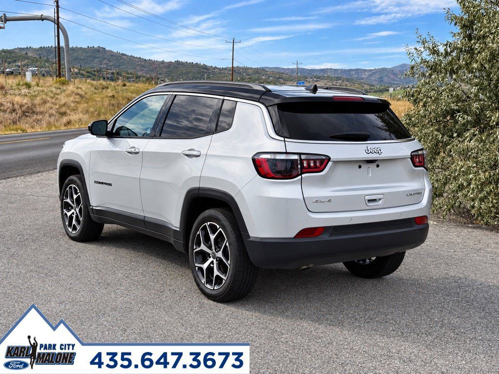 Used 2025 Jeep Compass Limited AWD/4WD image 3