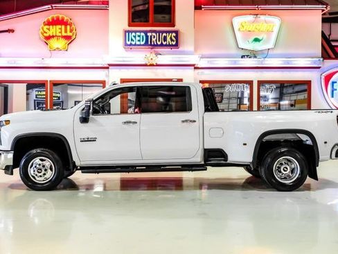 Used 2021 Chevrolet Silverado 3500 LTZ w/ LTZ Texas Edition image 12