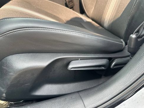 Used 2023 Honda Civic Sport image 15