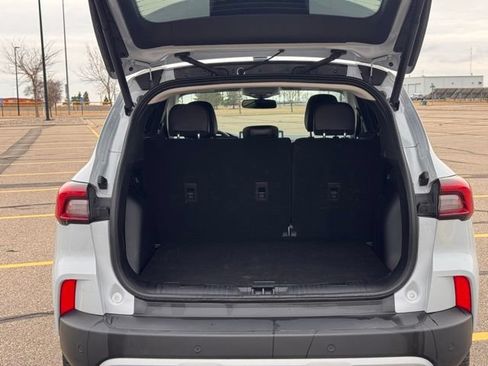 Used 2025 Ford Escape Platinum AWD/4WD image 34