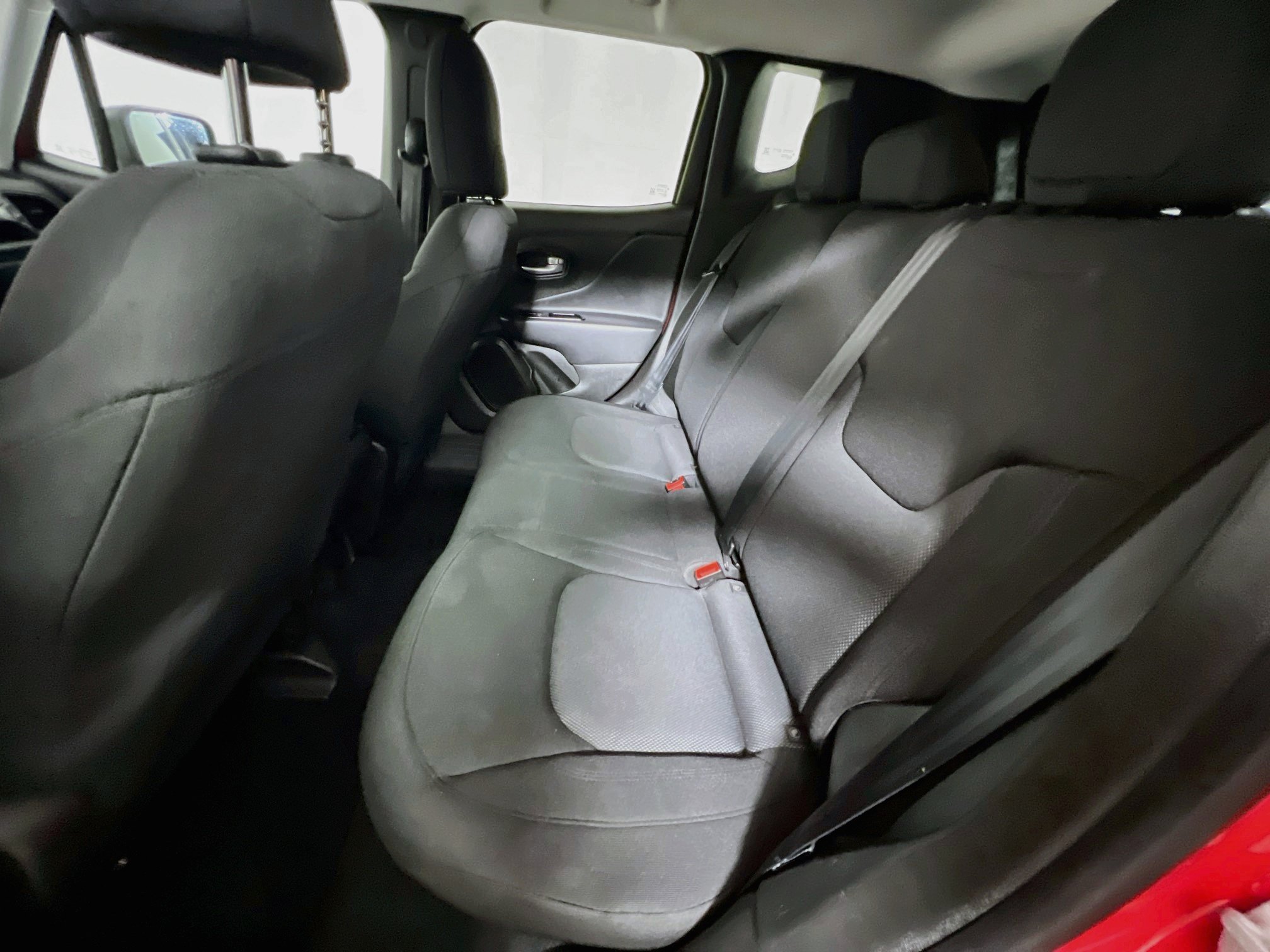 Used 2023 Jeep Renegade Latitude AWD/4WD image 28