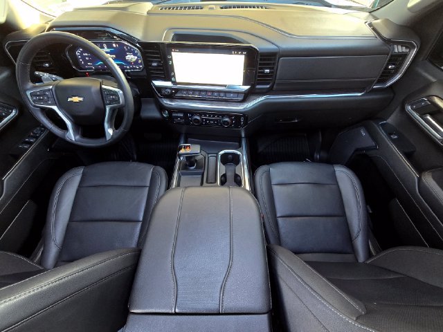 Used 2023 Chevrolet Silverado 1500 LTZ w/ LTZ Premium Package AWD/4WD image 9