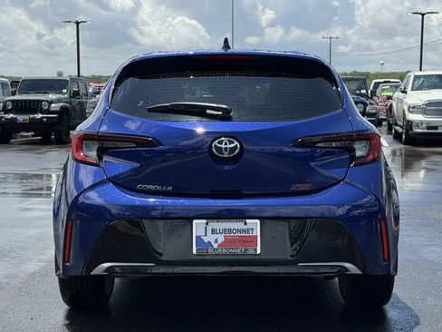 Used 2025 Toyota Corolla XSE FWD image 6