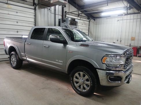 Used 2021 RAM 2500 Limited image 5