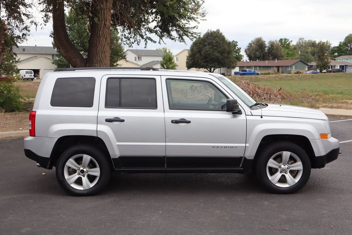 Used 2013 Jeep Patriot Sport AWD/4WD image 3