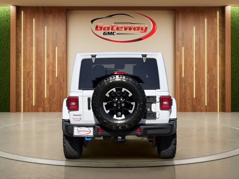 Used 2024 Jeep Wrangler Unlimited Rubicon 4xe AWD/4WD image 6