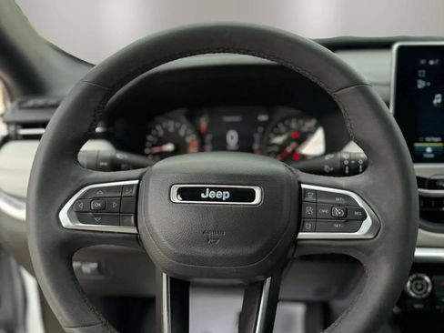 Used 2023 Jeep Compass Limited AWD/4WD image 16