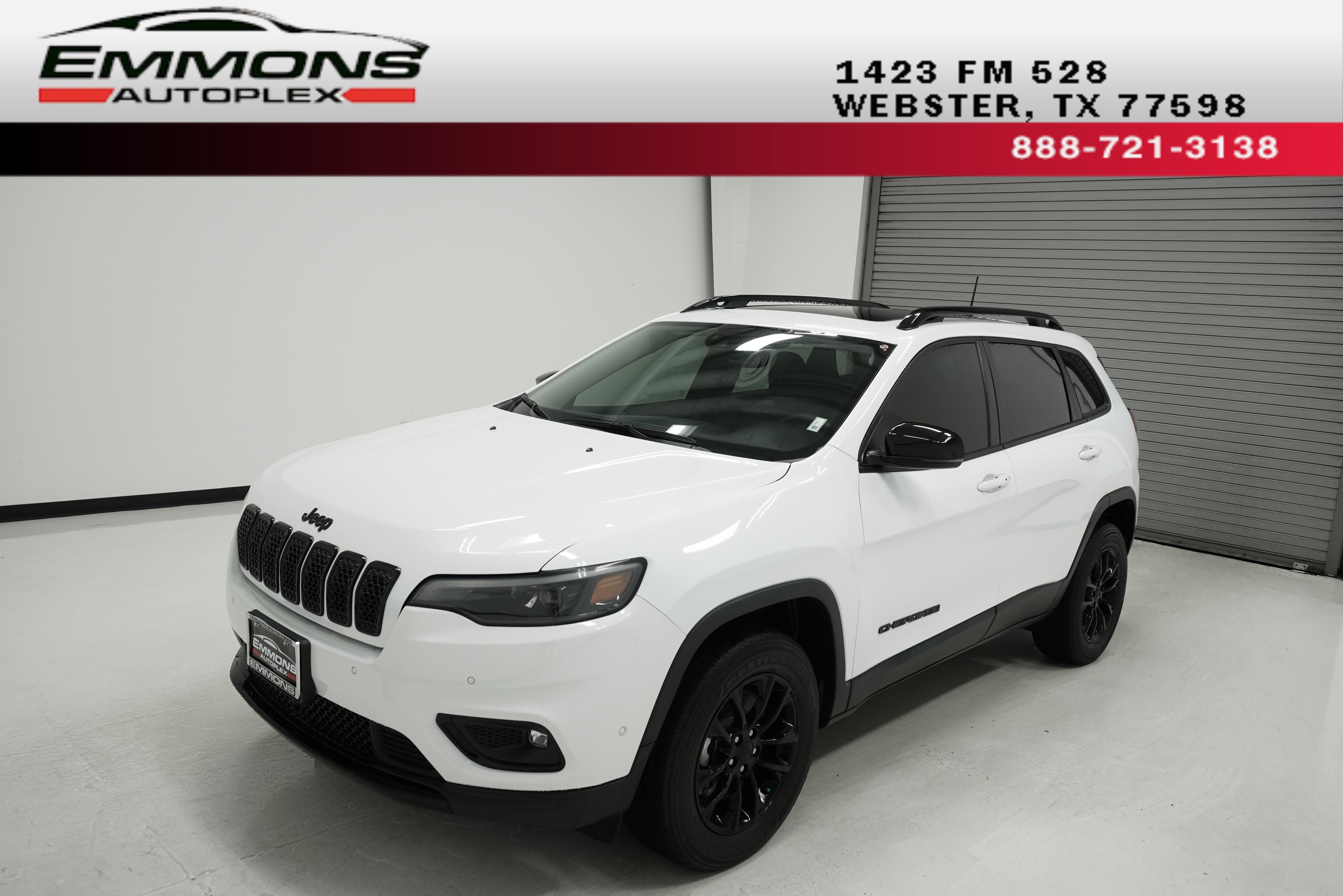 Used 2023 Jeep Cherokee Altitude Lux w/ Lux Elite Package AWD/4WD image 1