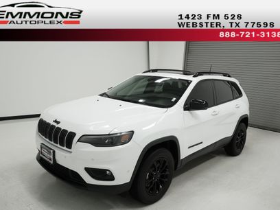 Used 2023 Jeep Cherokee Altitude Lux w/ Lux Elite Package