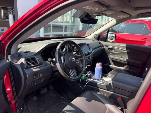 Used 2025 Honda Ridgeline RTL+ image 10