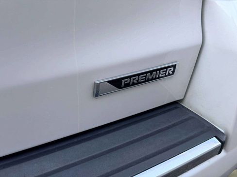 Used 2017 Chevrolet Tahoe Premier AWD/4WD image 5