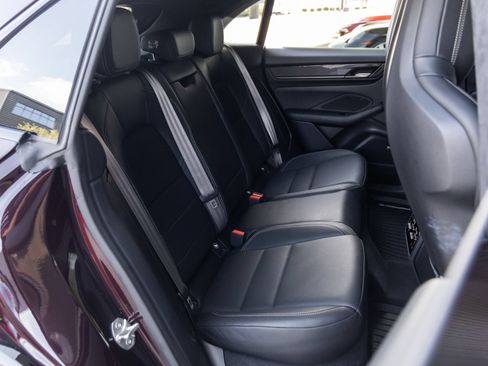 Certified 2024 Porsche Macan Turbo Electric AWD/4WD image 40